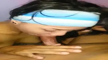 Bokep Indo ABG Bandana Biru Nyepong Viral Part 2