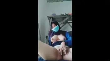 Bokep Jilbab Asal Solo Colmek Basah Rumah Sepi Lumer WOT HD