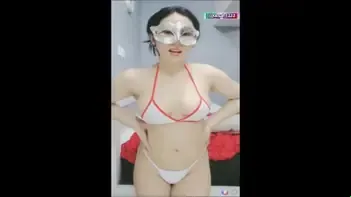 Jena Live Pamer Aksi Bebas Tanpa Sensor